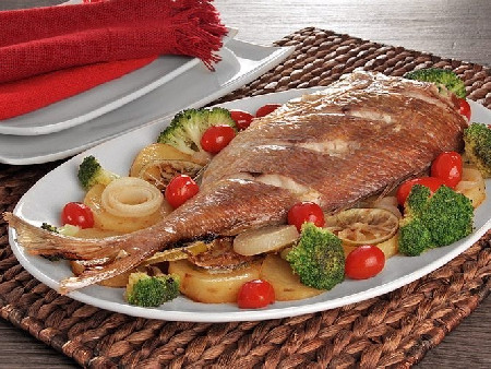 Gastronomie Kanárských ostrovů - pečená ryba